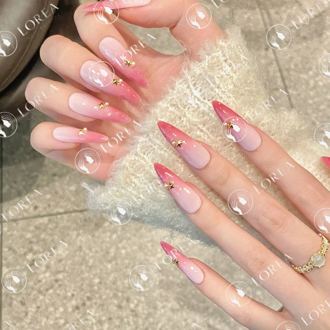 Pembe Renk Geçişli Yıldız İnci Stiletto El Yapımı Takma Tırnak Hover